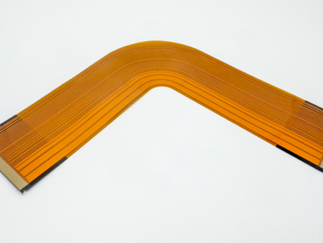 Dynamic flex circuit board with fine copper traces designed for repeated bending applications
